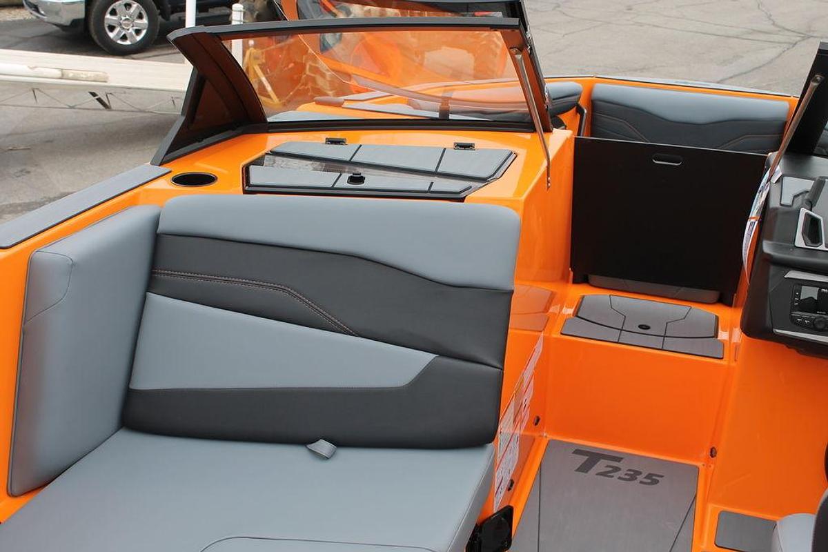 2024 Axis Wake Research T235