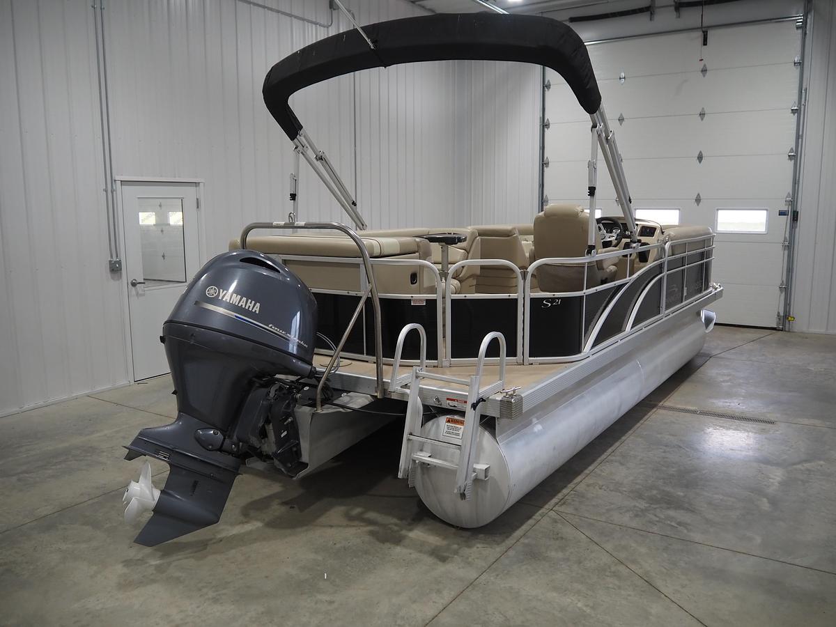 Used 2016 Bennington 21 SL