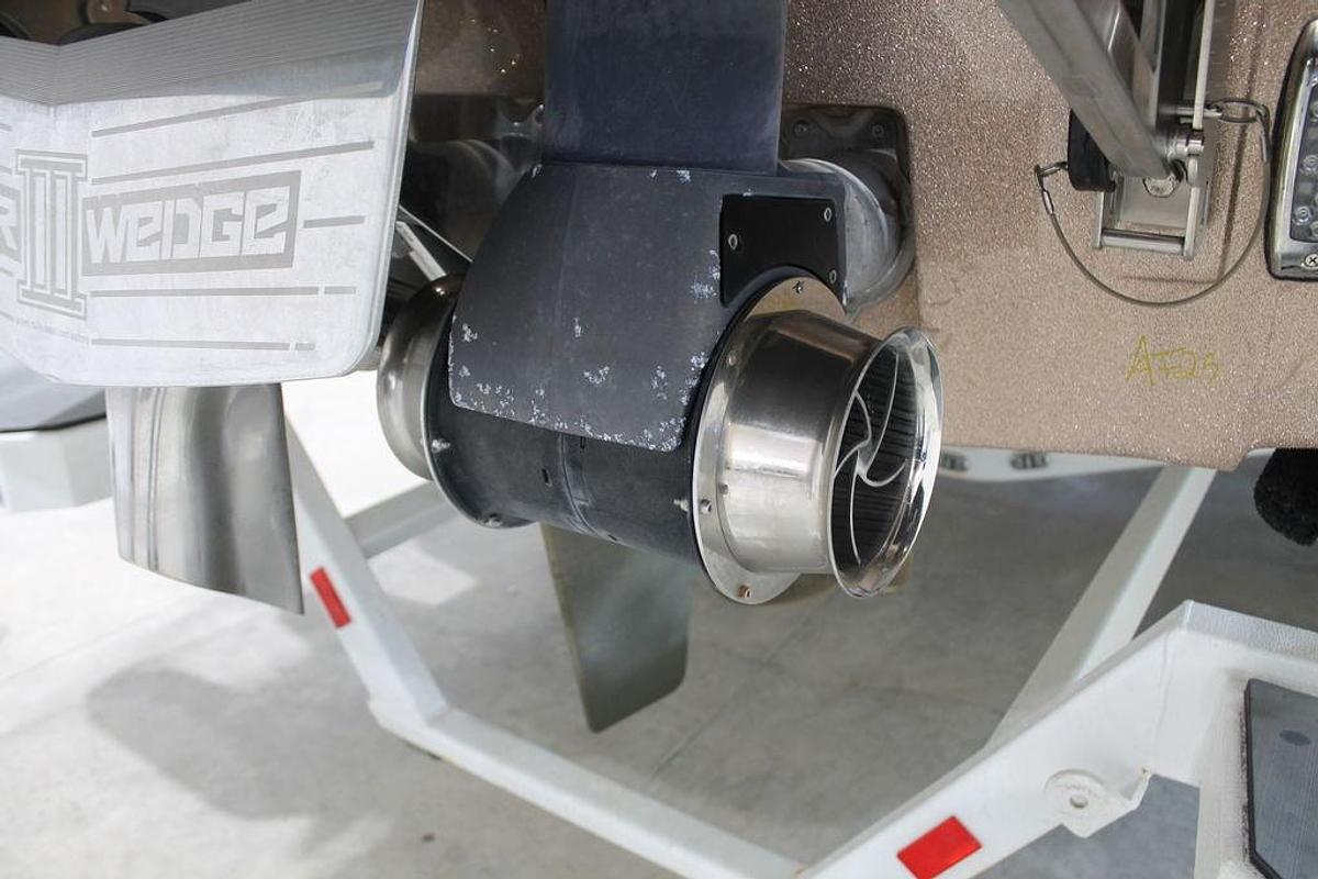 Used 2021 Malibu Boats 25 LSV