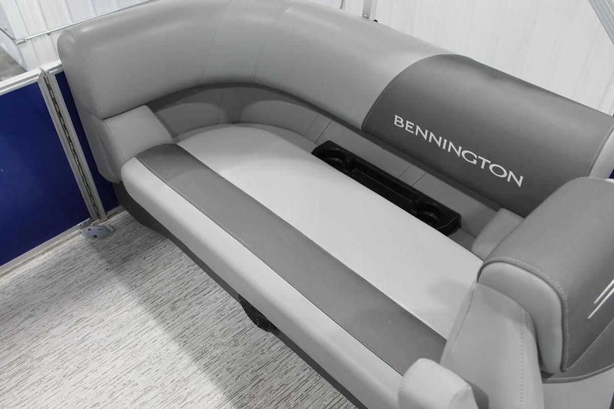 Used 2025 Bennington S Quad Bench 21 SSR