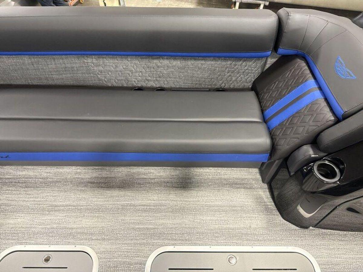 2026 Bennington M Quad Bench 26 MSL