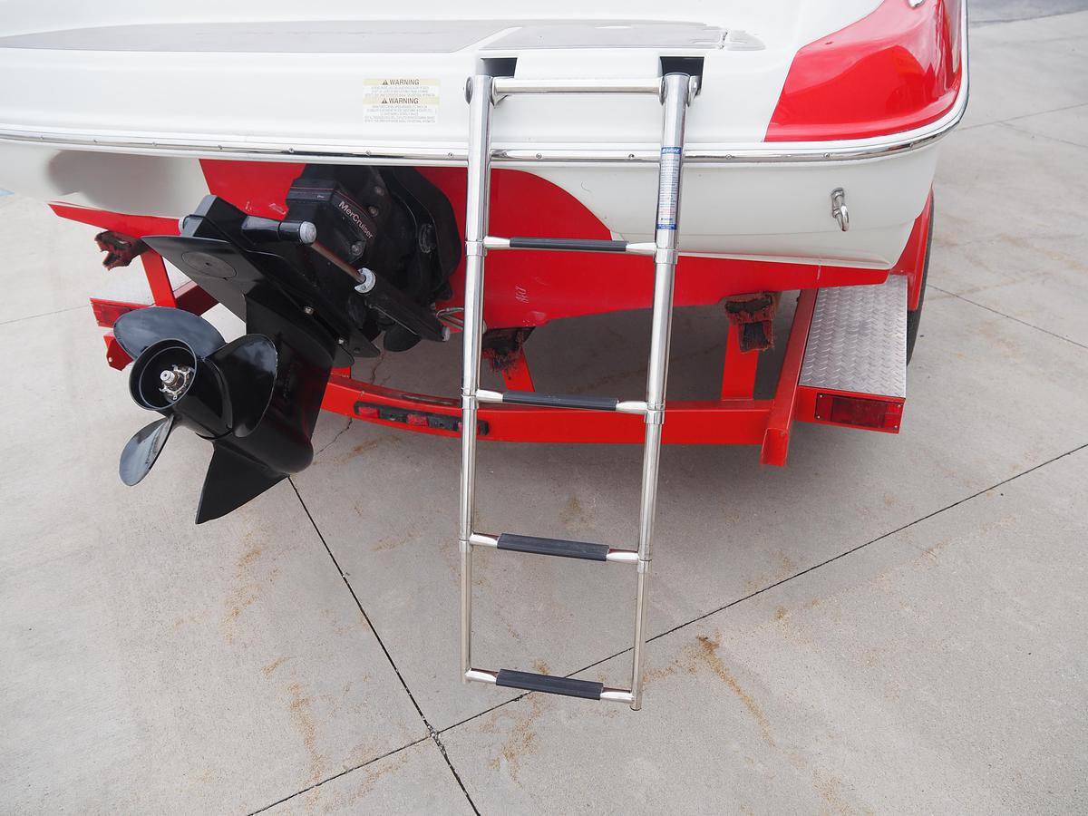 Used CROWNLINE 21SS