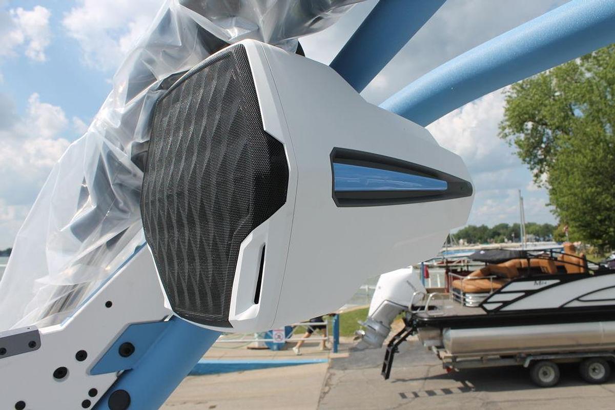 2026 Malibu Boats 23 LSV