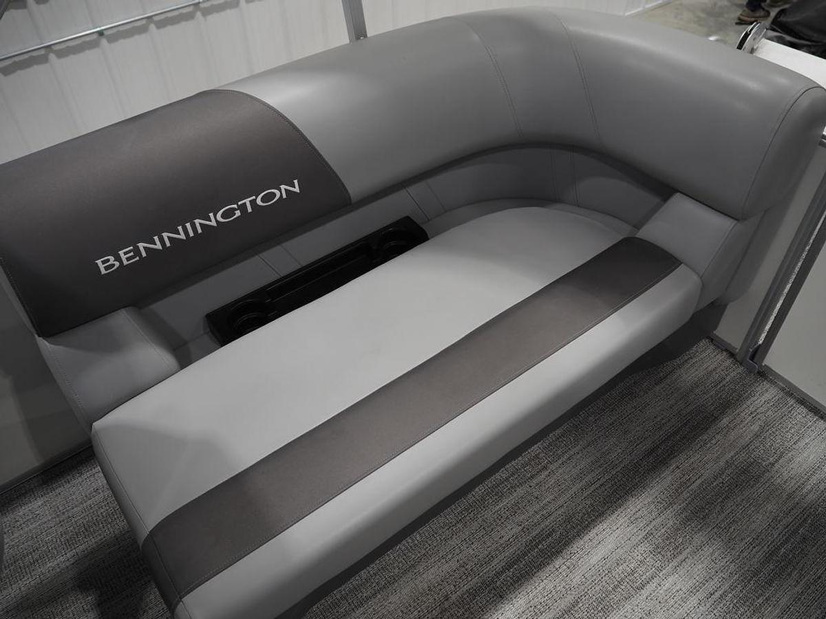 Used 2025 Bennington S Quad Bench 21 SSR