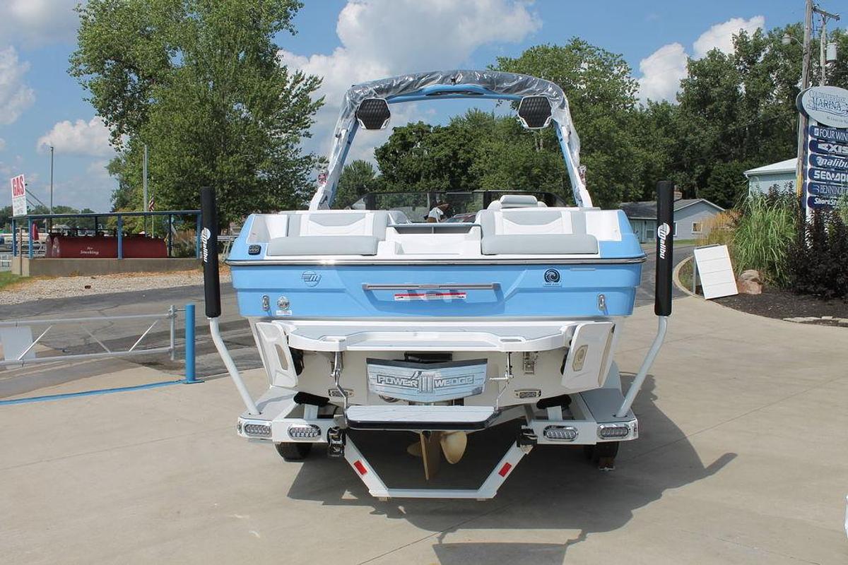 2026 Malibu Boats 23 LSV