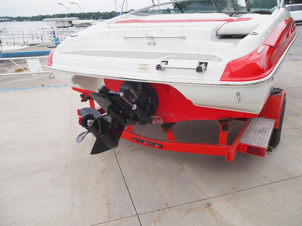 Used CROWNLINE 21SS
