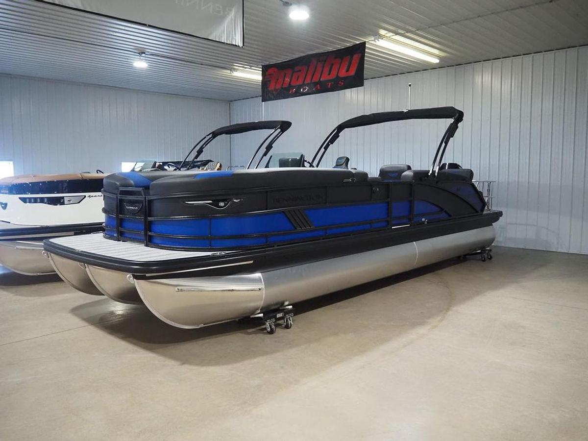 2026 Bennington M Quad Bench 26 MSL