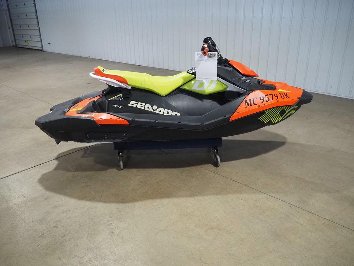 Used 2020 Sea-Doo Spark® Trixx™ 2-up Rotax® 900 H.O. ACE™ IBR