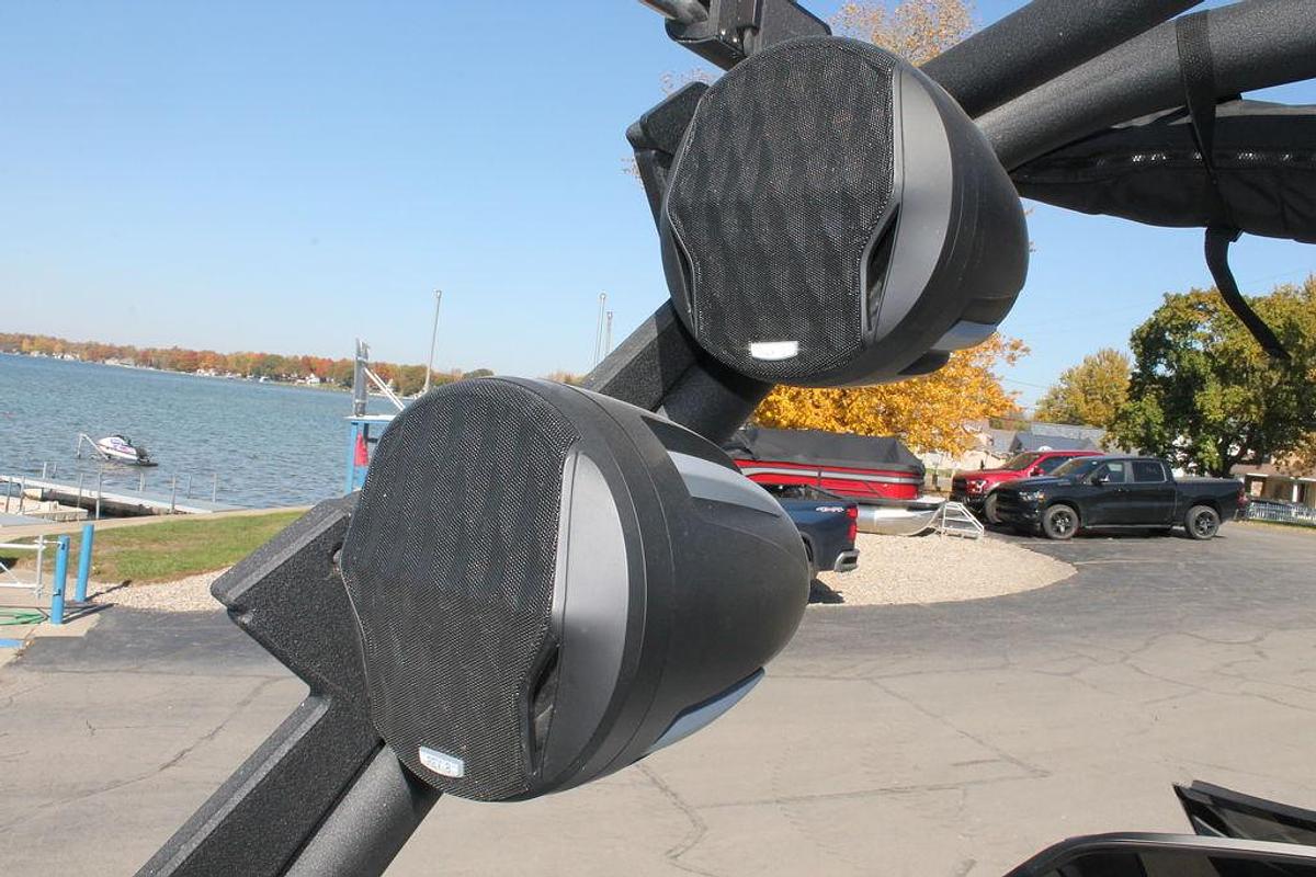 Used 2023 Malibu Boats 22 LSV