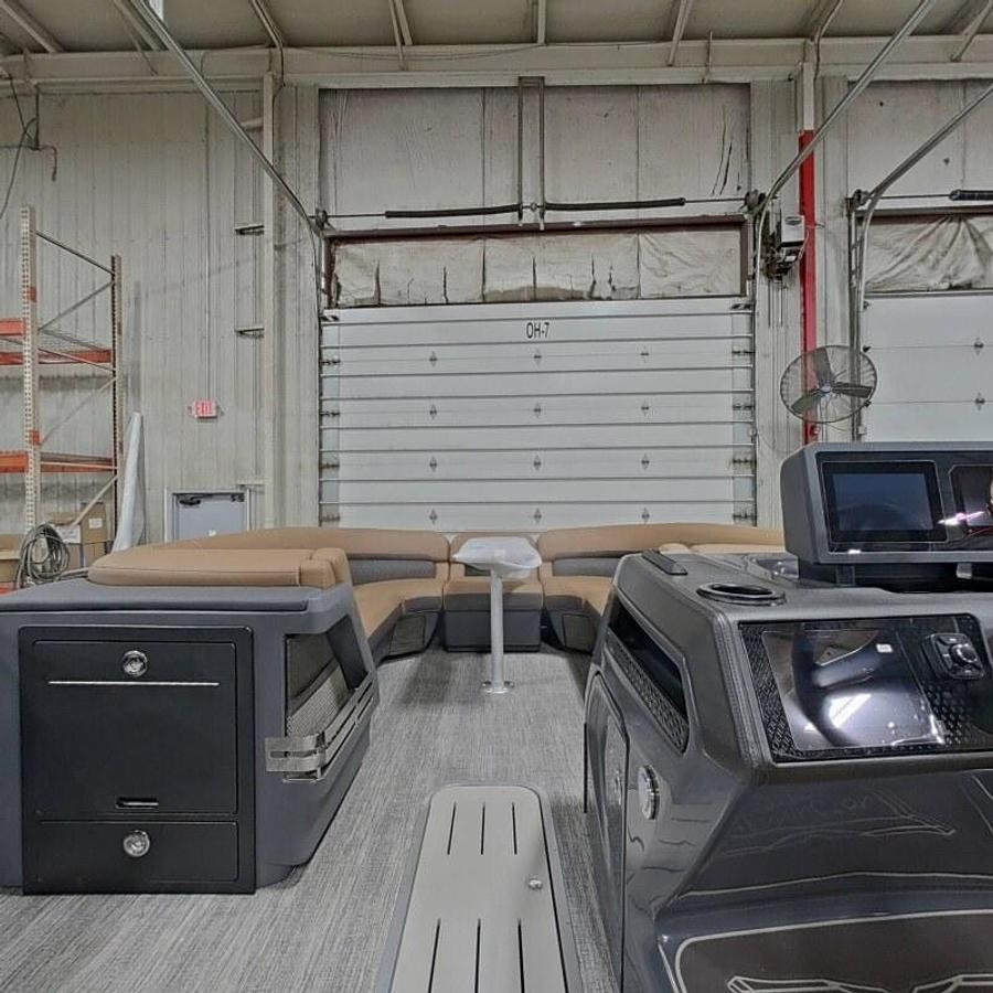 2026 BENNINGTON 24 MSL