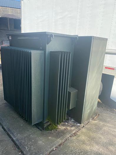 Used 1996 Cooper Power Systems 1000 KVA Transformer HV: 12470GY/7200 LV: 480Y/277