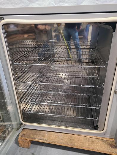 Used Carbolite  PIF200 Fan Convection Lab Oven