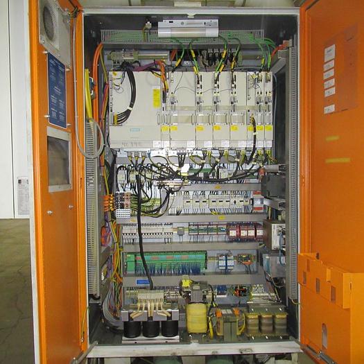 Used CHIRON FZ15S VERTICAL MACHINING CENTER