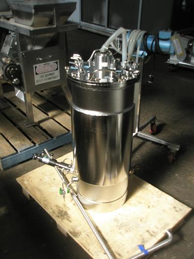 Used Tank, 15 Gallon, 316 Stainless Steel, Jacketed, Agitated, 13" X 32", #L736606