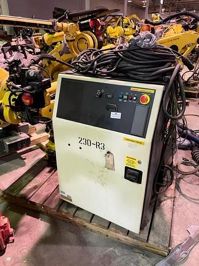 Used FANUC ARCMATE 120iB/10L WITH R-30iA CONTROLS, CABLES, TEACH PENDANT, LINCOLN 455 WELDING POWER SUPPLY, WELD GUN, WIRE FEED