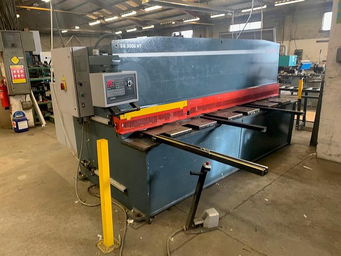Used 2007 Durma SN2006NT Guillotine Shears