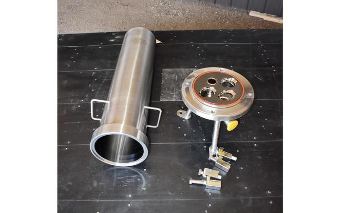Used USED FILTER, CARTRIDGE TYPE, 1.5" INLET/OUTLET, 316L STAINLESS STEEL, SANITARY, UNUSED