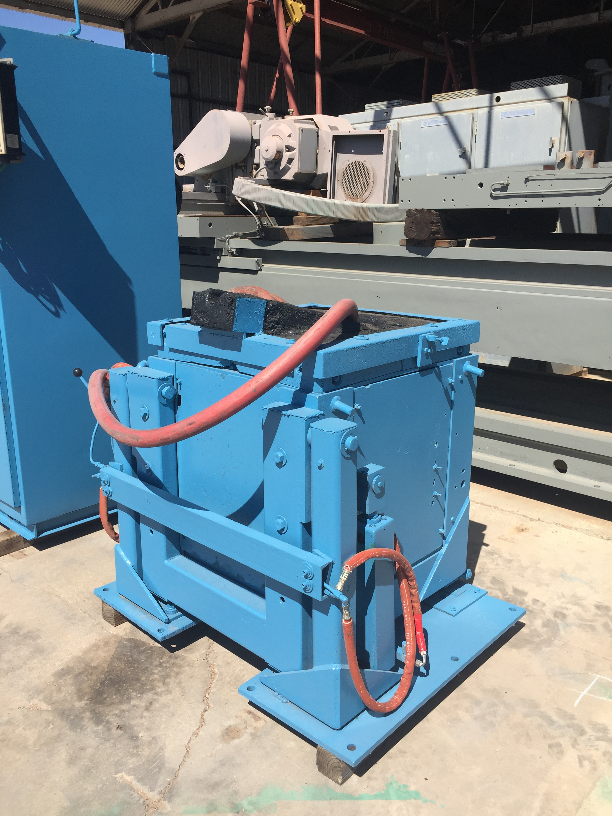 Used 300 KW Pillar Induction Melting System