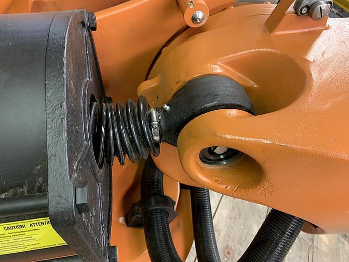 Used 2010 KUKA KR 100-2 PA 4 AXIS PALETTIZING ROBOT W/KRC 2 ed05 CONTROLLER