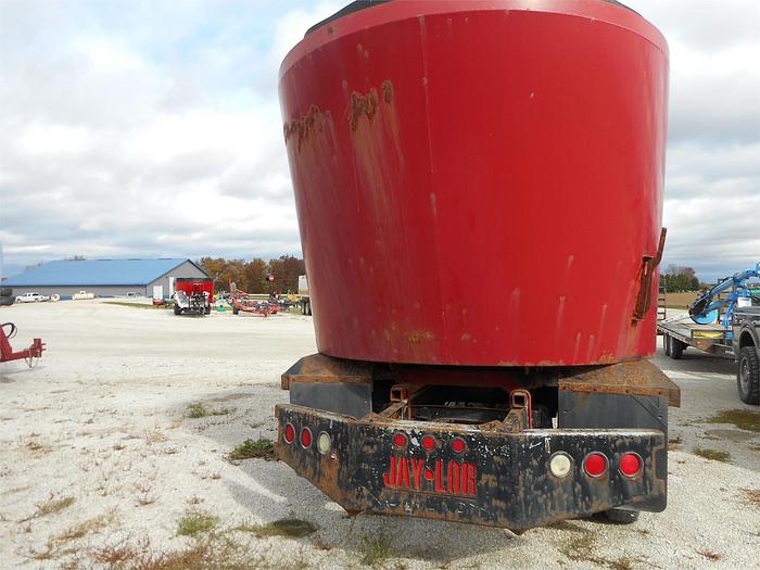 Used JAY LOR 2575 Vertical TMR Mixer
