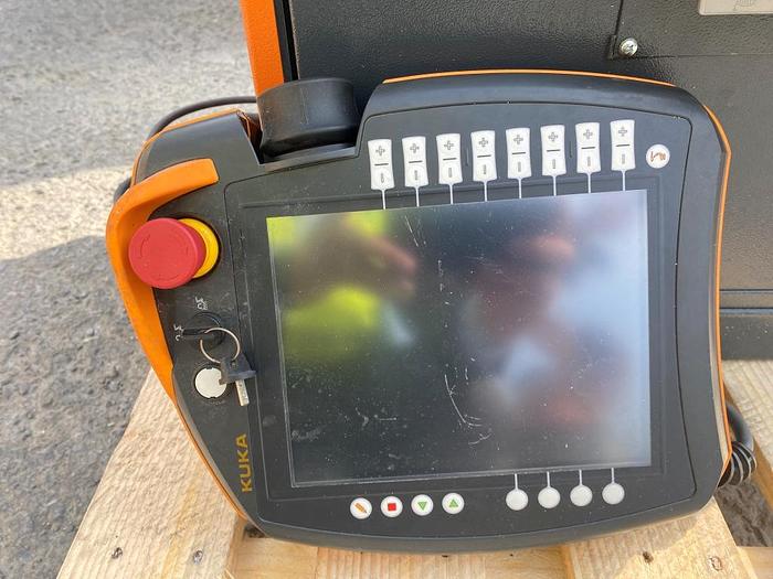 Used 2015 Kuka KR C4 + KR 6 R700 Sixx Robot