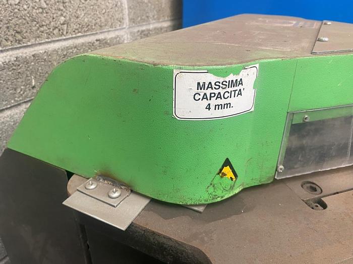 Used 2000 FIM Goal 200/4 Corner Notcher