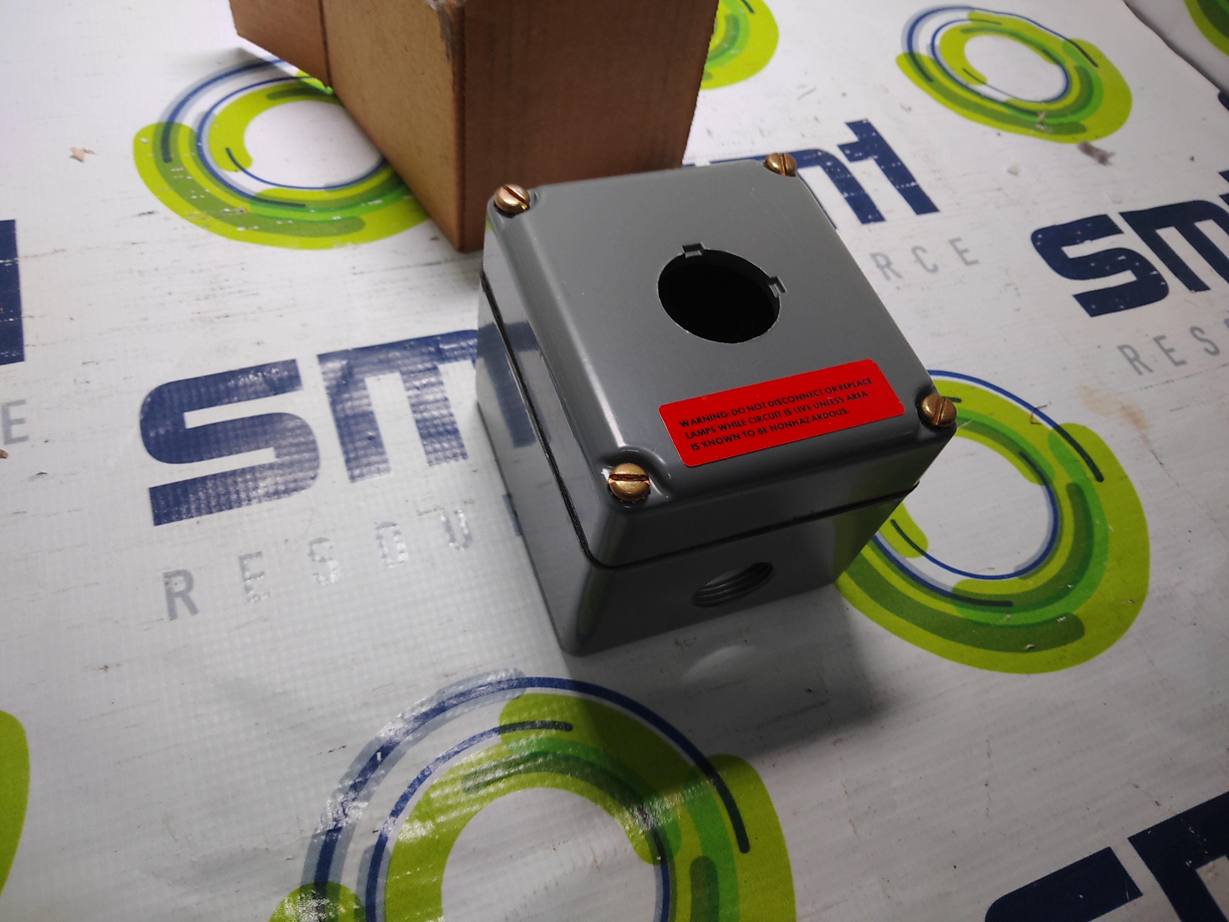 New DIE CAST ALUMINUM HEAVY DUTY 600V AC MAX CAGE for Sale at SMT