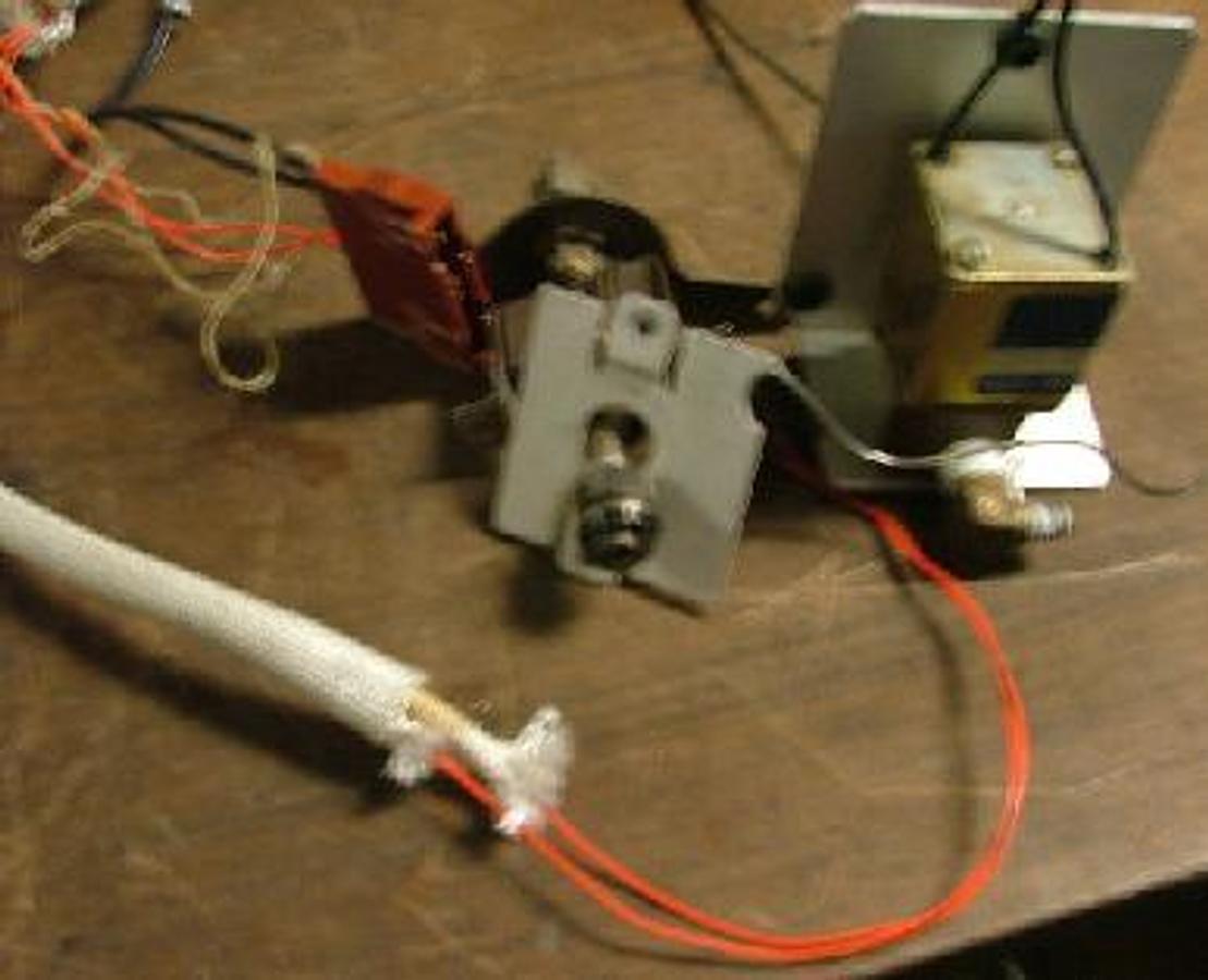 Used QTY. 1. HEWLETT PACKARD 5890 VALCOR VALVE AND BRACKET.