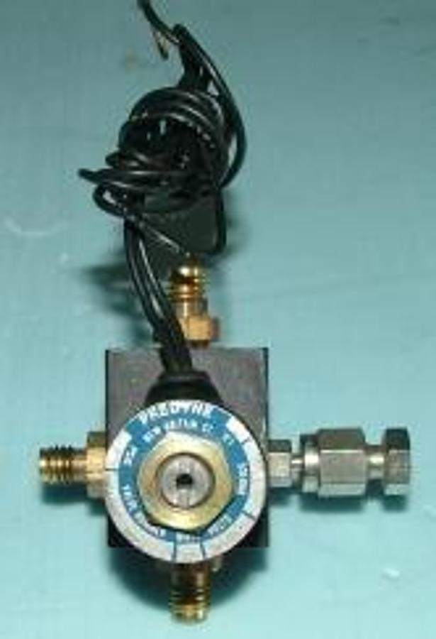 Used QTY. 1. HEWLETT PACKARD 4 PORT VALVE PREDYNE PSIG 150 VALVE # A3012-56 WATTS 4.5 VOLTS 24VDC ORIFICE 3/64 ID 06.
