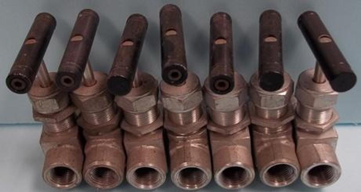 Used WHITEY / SWAGELOK VALVE NO. S-18VF8