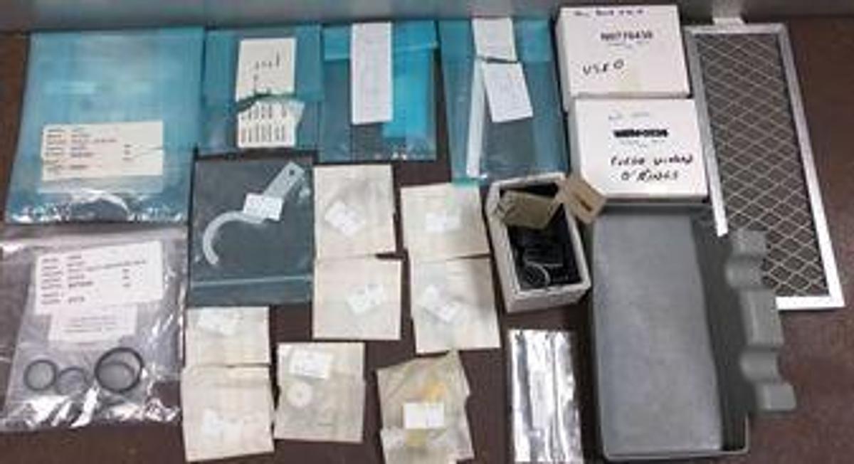 Used LOT OF PERKIN ELMER OPTICAL EMISSIONS SPECTROMETER PARTS CONSISTING OF: 1) PERKIN ELMER PART NO: B0810377 R-AA