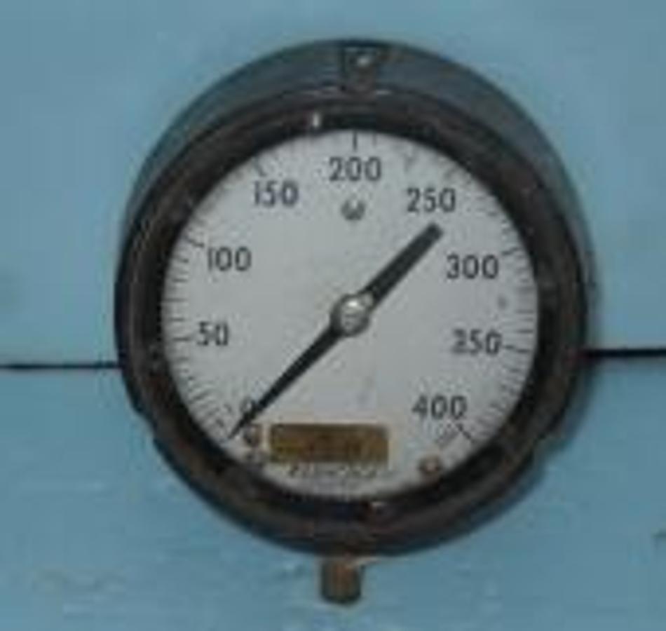 Used ASHCROFT DURAGAUGE 0-400PSI. .