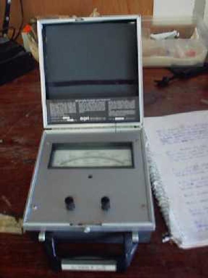 Used QTY. 1. API INSTRUMENTS MODEL 6020 PORTABLE THERMOCOUPLE INDICATOR