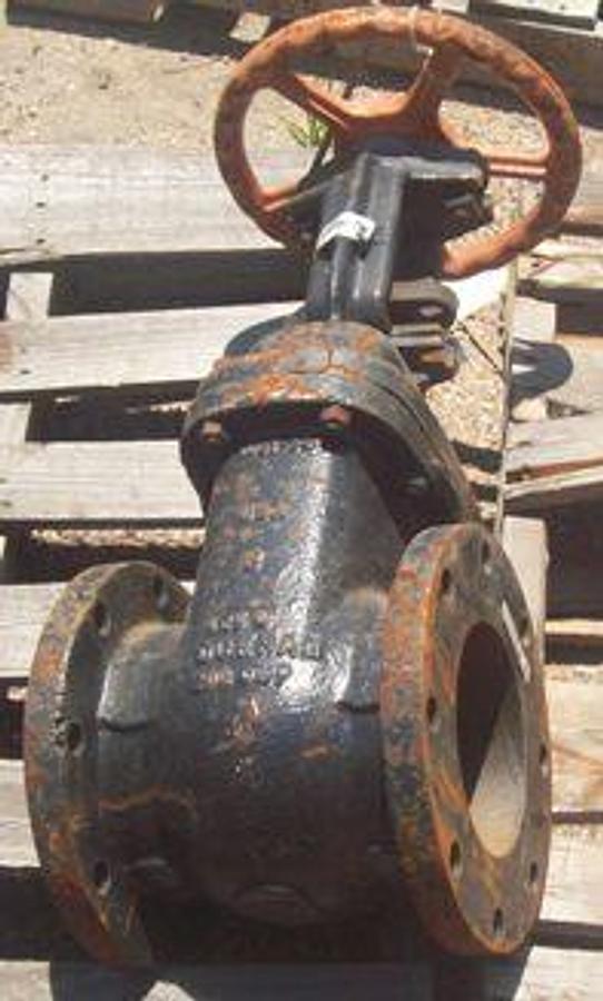 Used QTY. 1. STOCKHAM 8" 125 FLANGED FLAT FACE WOG GATE VALVE. 125-8 1061-14 USA 6 200 CWP.