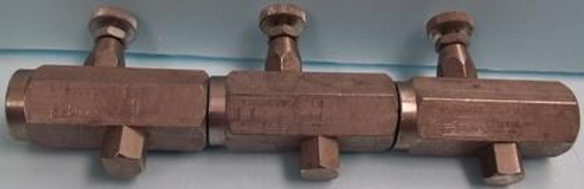 Used PARKER PARTROL VALVE 3/8" NEEDLE VALVE