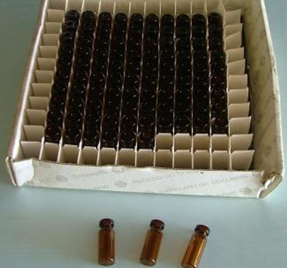 Used QTY. 99. SUPELCO TINTED GLASS VIALS 1.5 ML RESTRICTED NECKS