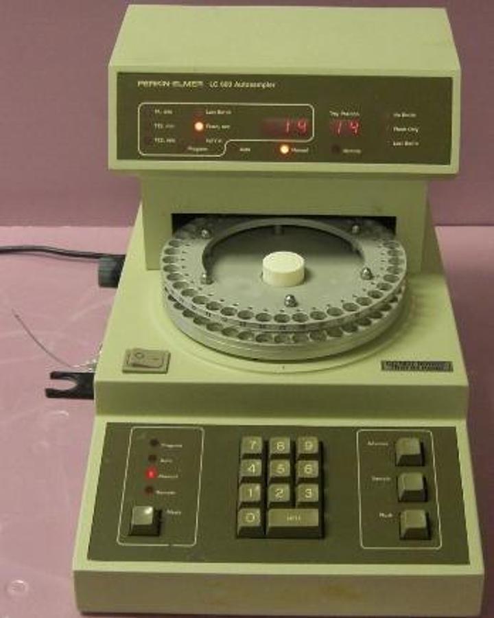 Used PERKIN-ELMER LC 600 AUTO SAMPLER