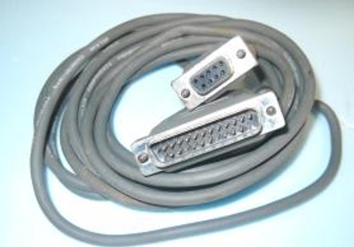 Used QTY. 1. BELKIN COMPONENTS EQUIPMENT CORD GREY 9' 11" 25 PIN MALE 9 PIN FEMALE BELKIN COMPONENTS PREMIUM DATA GRADE CABLE.