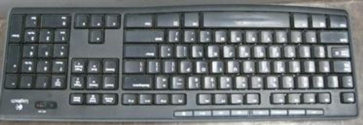 Used QTY. 1. LOGITECH WIRELESS COMPETER KEYBOARD