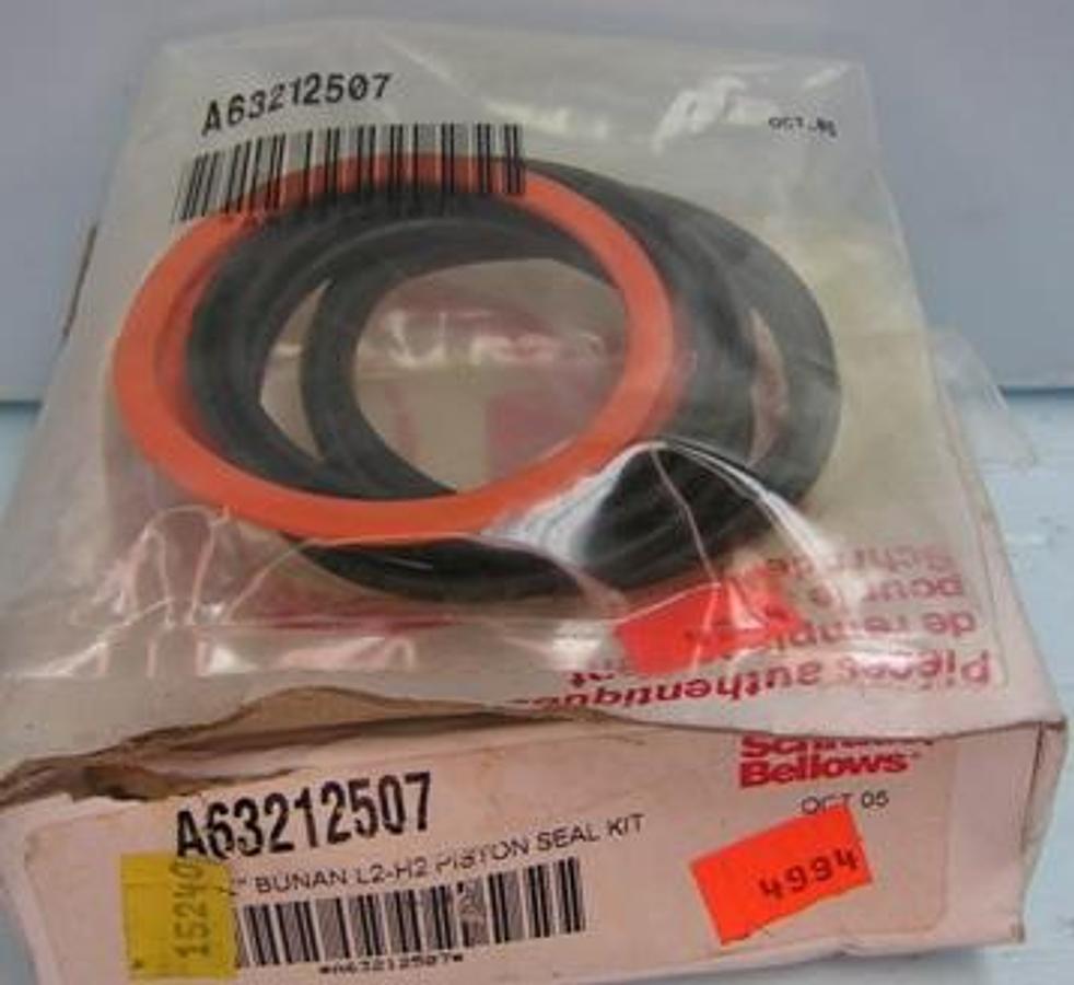 Used QTY. 1. GENUINE SCHRADER BELLOWS REPLACEMENT PARTS