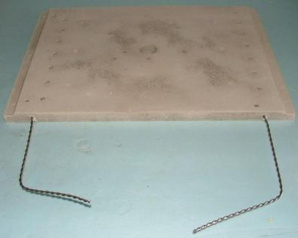 Used QTY. 1. HEATER PLATE B/T ITEM NO. EL408X5 PURCHASE ORDER NO. CHELSEY (13 7/8 X 10 X 1/2 )