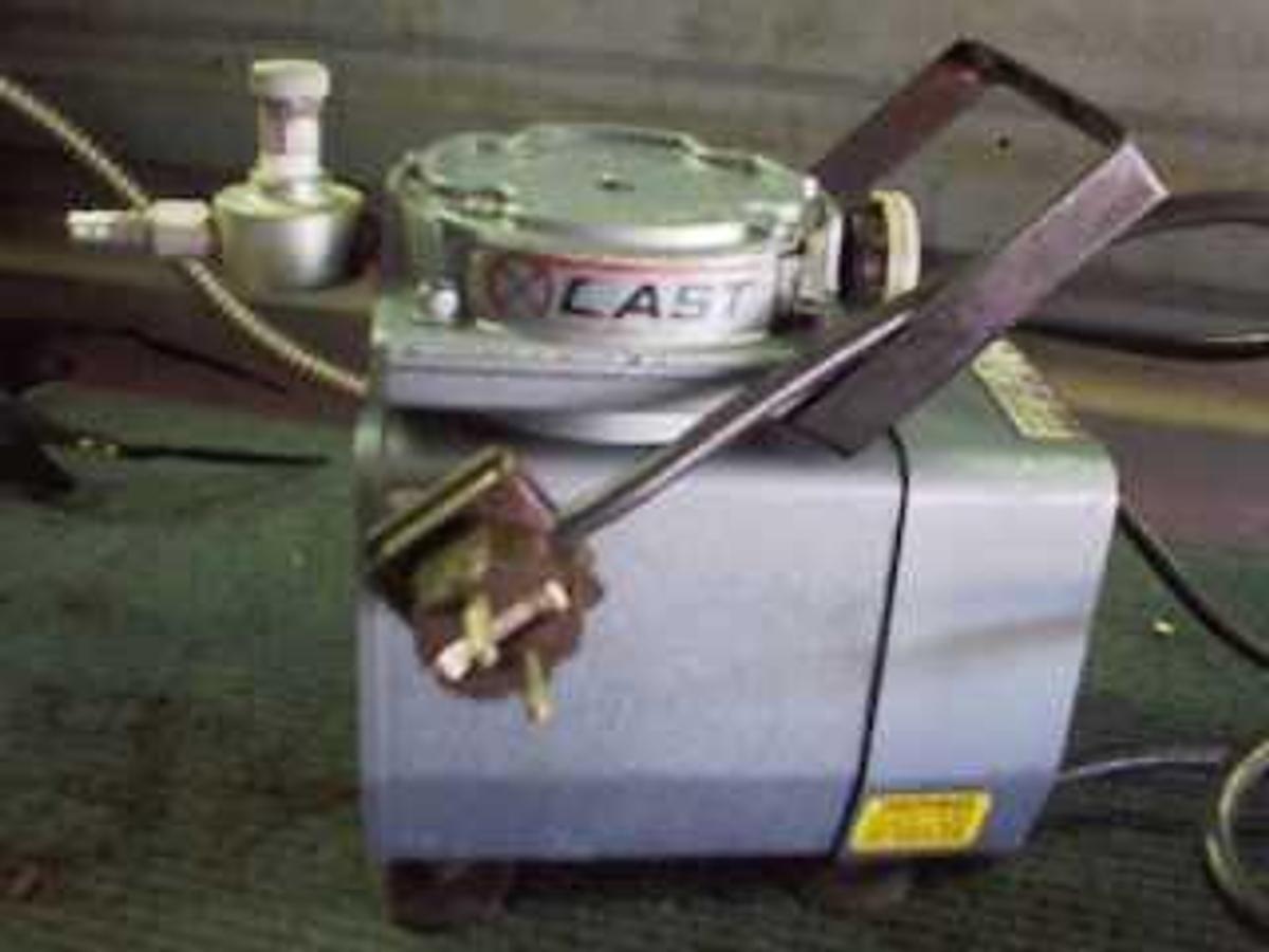Used QTY. 1. GAST MODEL DOA-U113-AC PUMP