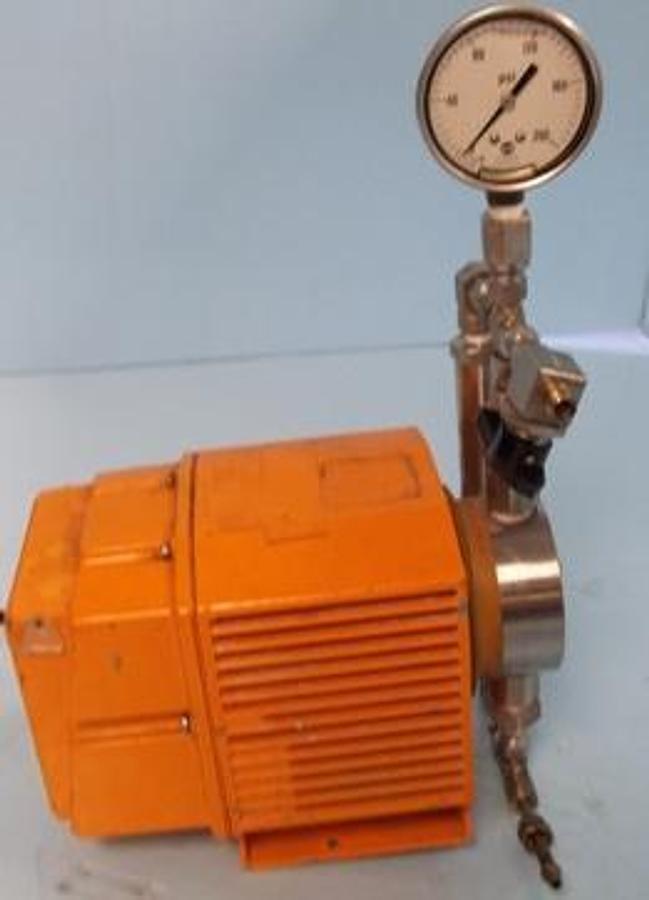 Used PROMINENT EXTRONIC EXPLOSION PROOF CHEMICAL METERING PUMP. EXTRONIC: BO40175-9002511