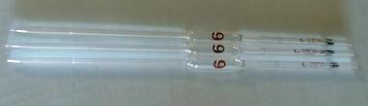 Used GLASS PIPETTES 9ML