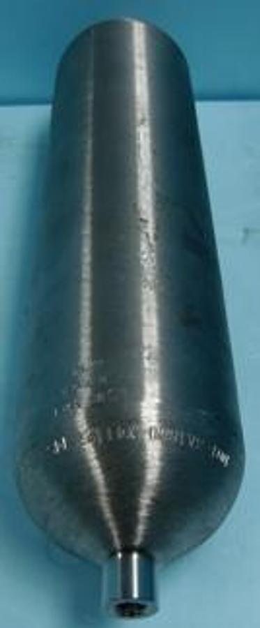Used SWAGELOK SAMPLE CYLINDER 2250 ML PRESSURE BOMB D.O.T-3A1800 304L-HDF4-2250.