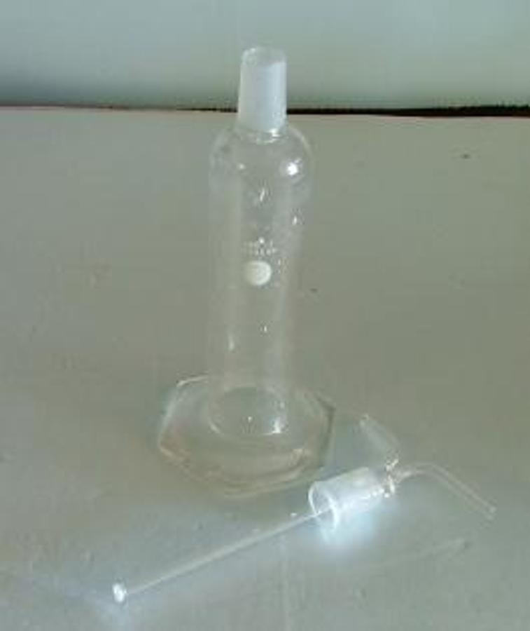 Used PYREX 500 ML 29/42 GRADUATED CYLINDER WITH EC 170-220 ADAPTER.