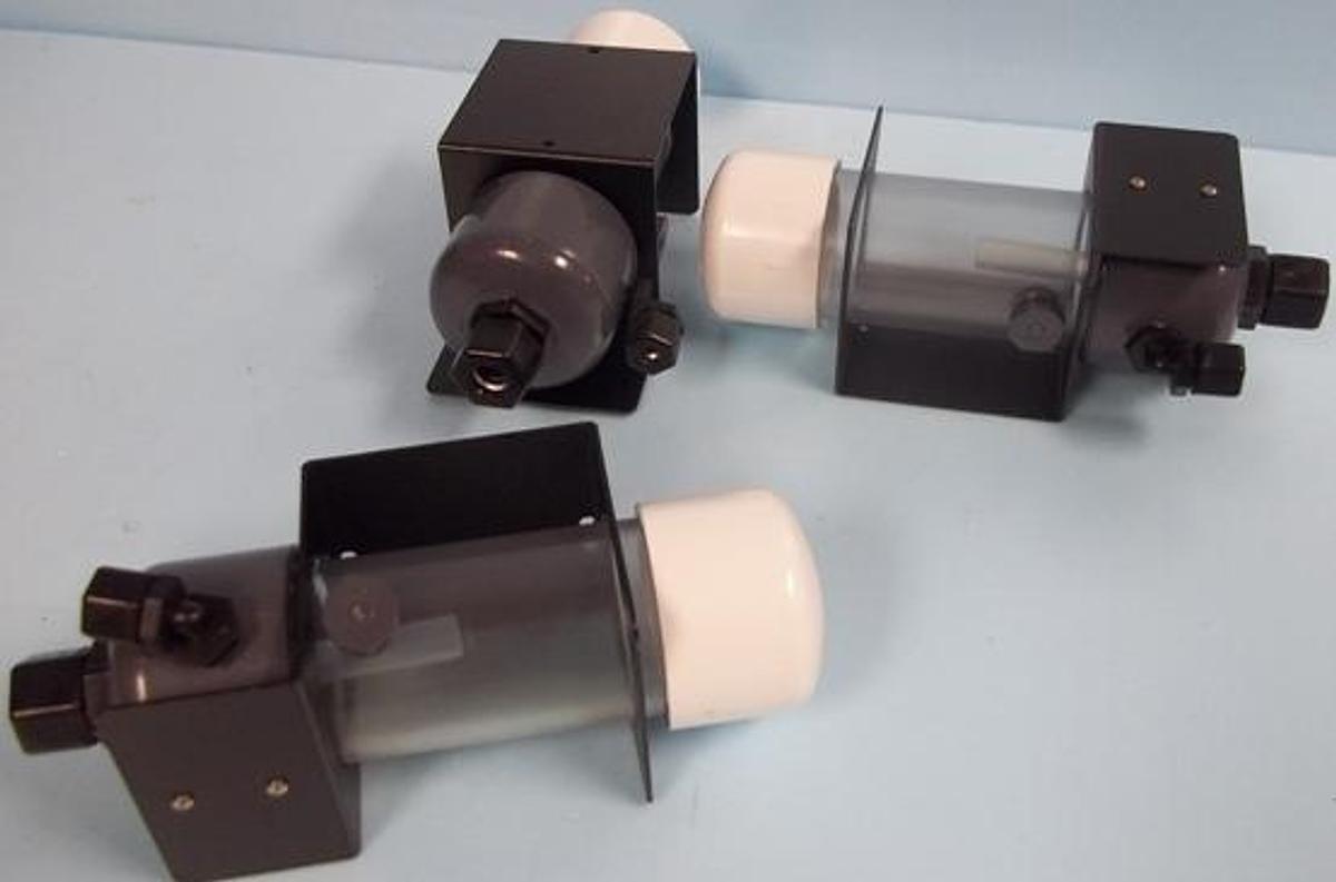 Used QTY. 3. IONICS? SAMPLE RESERVOIRS # 10020540.