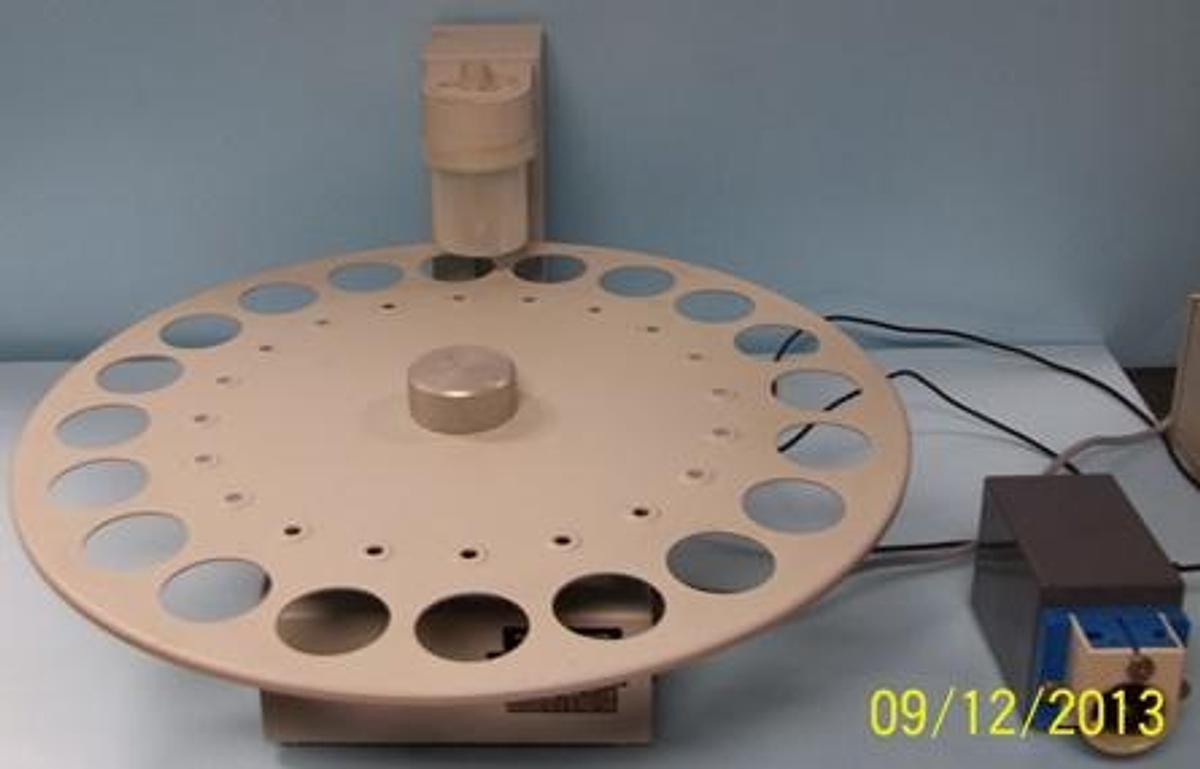 Used QTY. 1. METTLER ST20A SAMPLE CHANGER SNR: 3113311273 FNR: 23300 01 100/117V T800MA 220/240V T800MA 50-60HZ 45VA ALSO INCLUDES PUMP (NOUVAG CH-9403 GOLDACH SP40/6 24V).