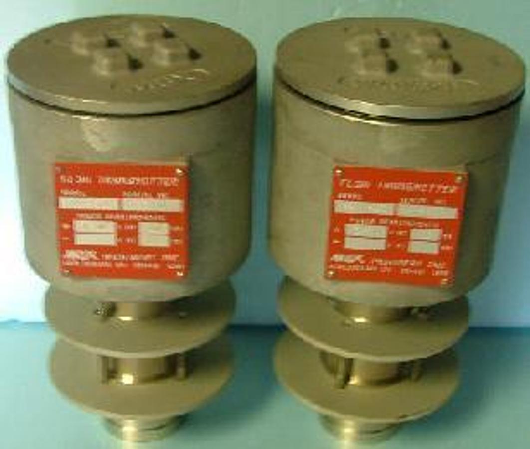 Used FLOW TRANSMITTER MODEL 284-532