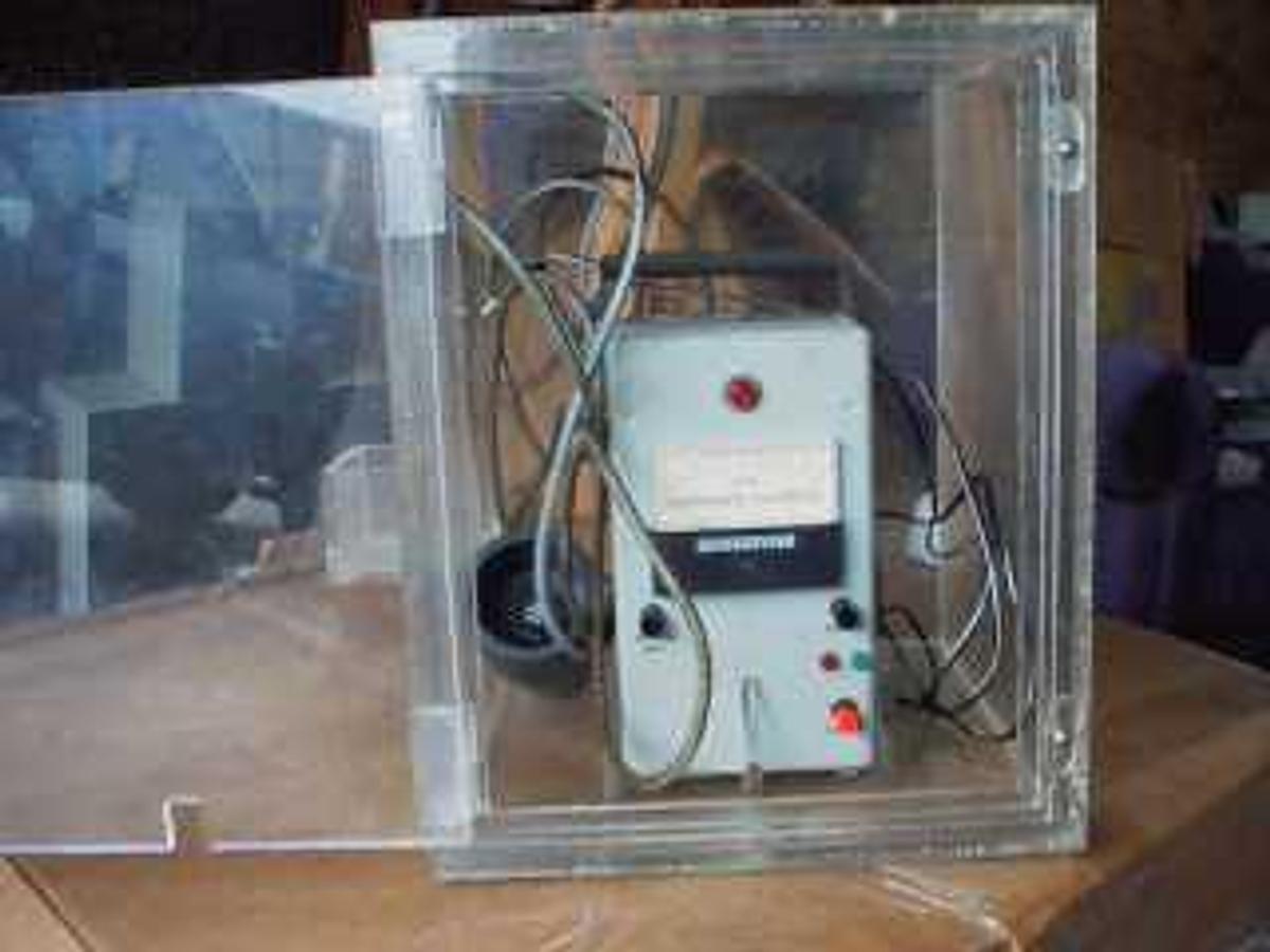 Used QTY. 1. SENSIDYNE MODEL HCL PPM HYDROGEN CHLORIDE MONITOR WITH